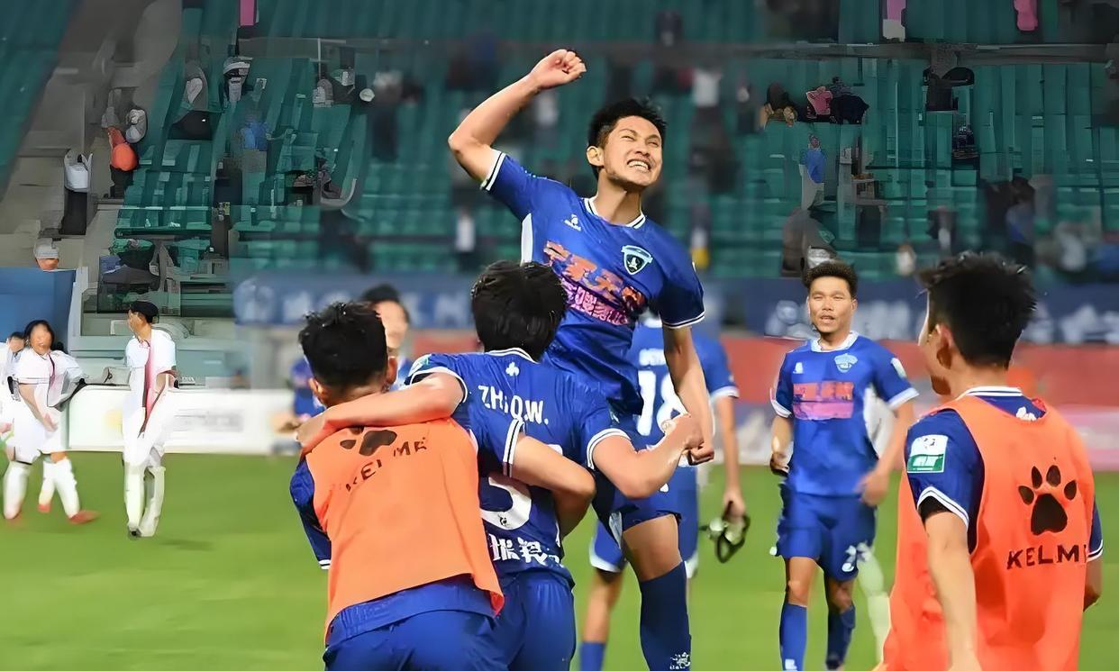 草根足球运动员